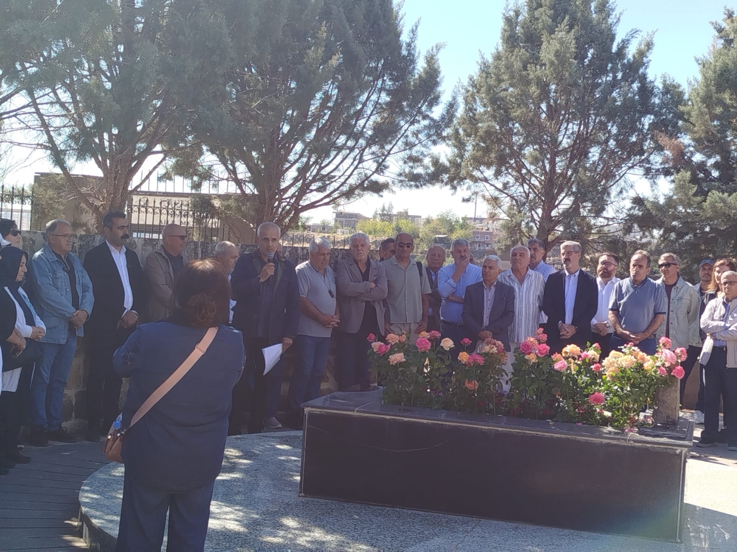 Biranina_Mehmet_Uzun-Azad_Zal_1